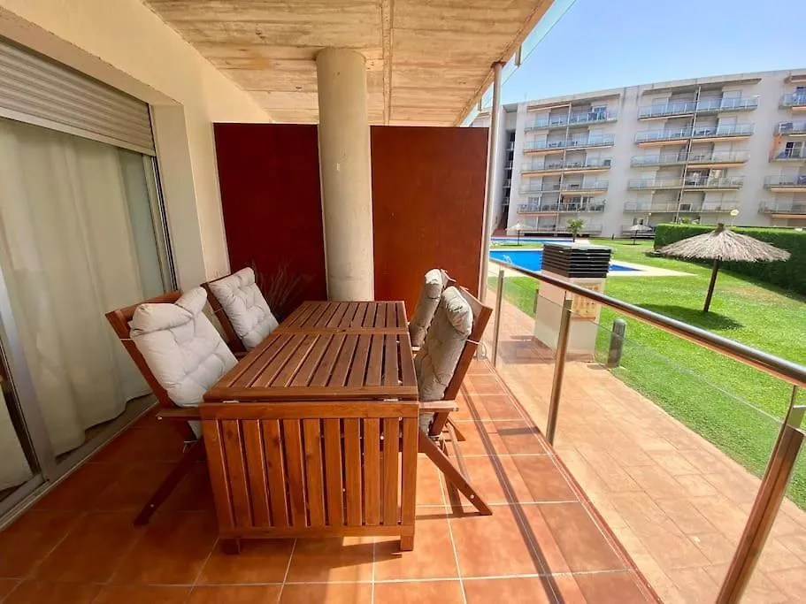 Piso De 2 Habitaciones, 3 Piscinas Y Cerca Del Mar Roses