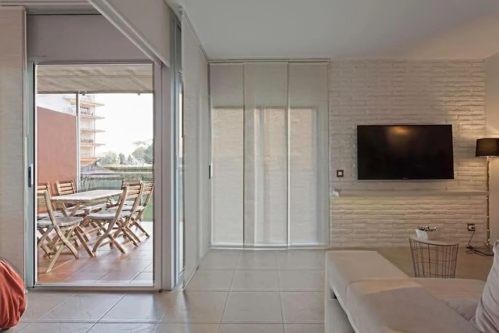 Apartment Piso De 2 Habitaciones, 3 Piscinas Y Cerca Del Mar Roses