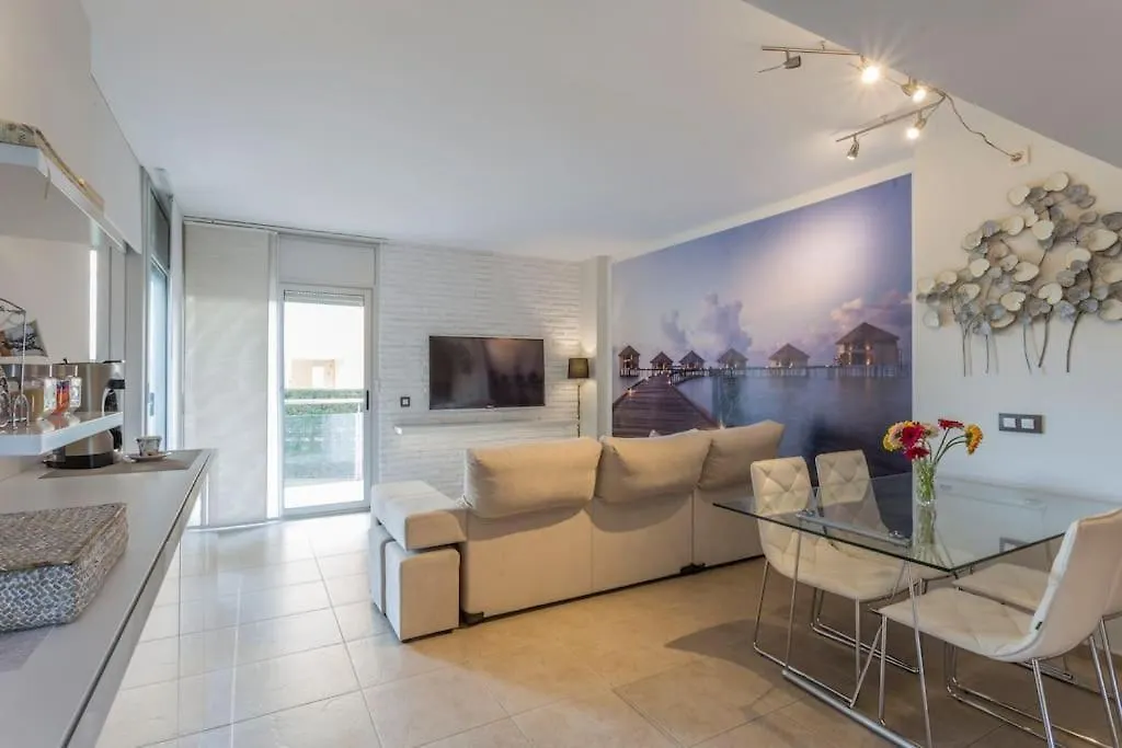 Apartment Piso De 2 Habitaciones, 3 Piscinas Y Cerca Del Mar Roses Spain