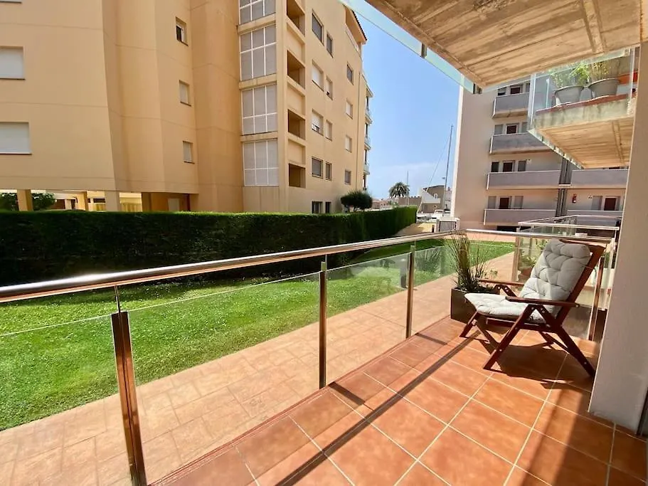 Piso De 2 Habitaciones, 3 Piscinas Y Cerca Del Mar Roses Apartment